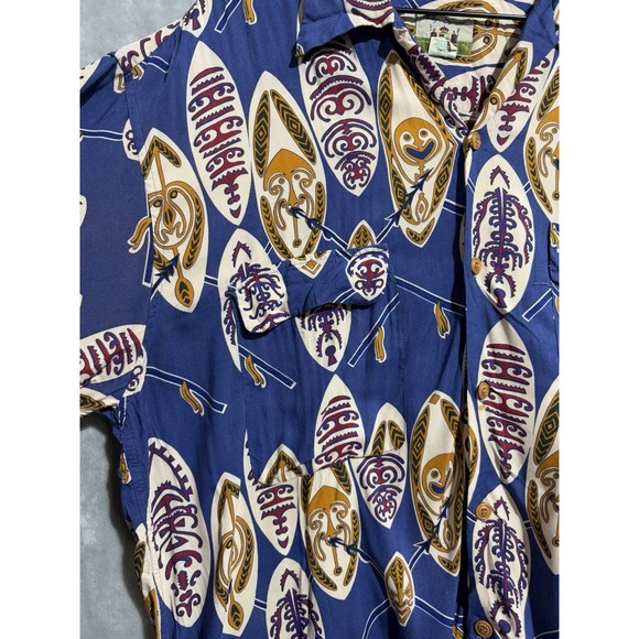 Reyn Spooner Hawaiian Shirt Men's Medium Surf Boards Tiki Lightweight Breathable - Picture 5 of 8
